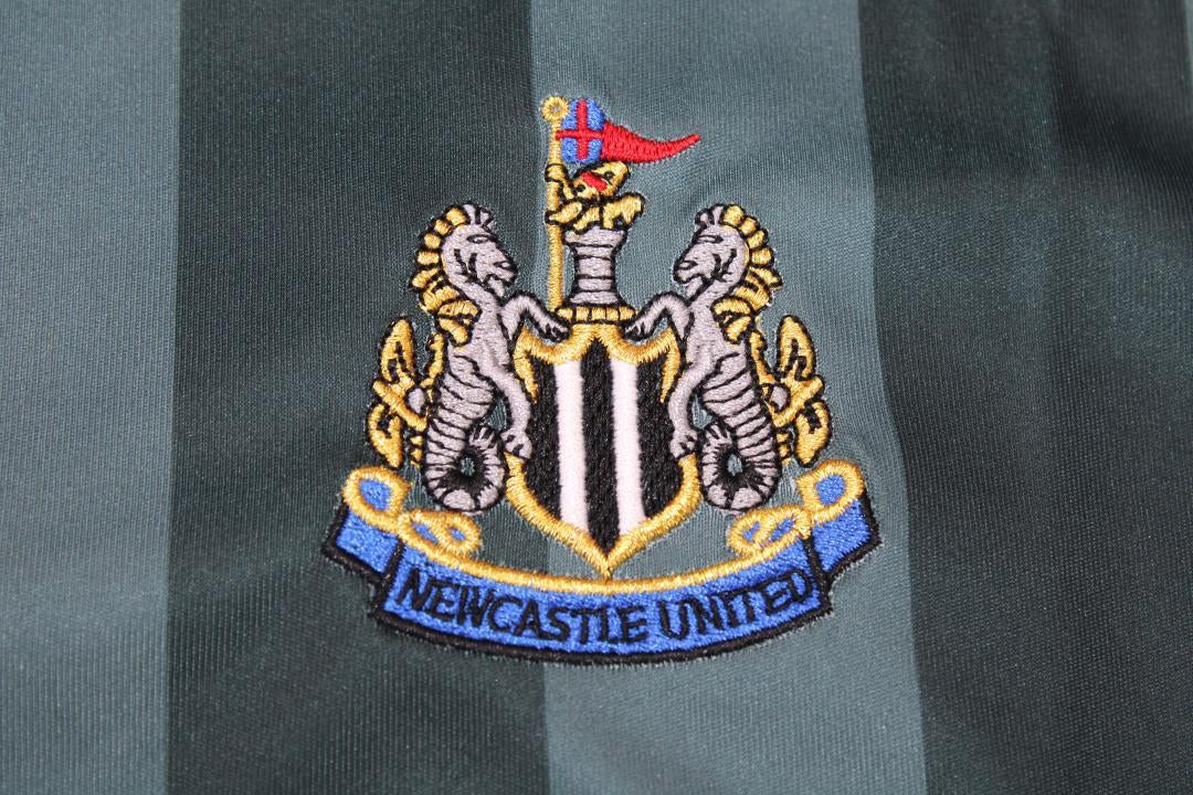 Camisa Retrô New Castle Away 05/06