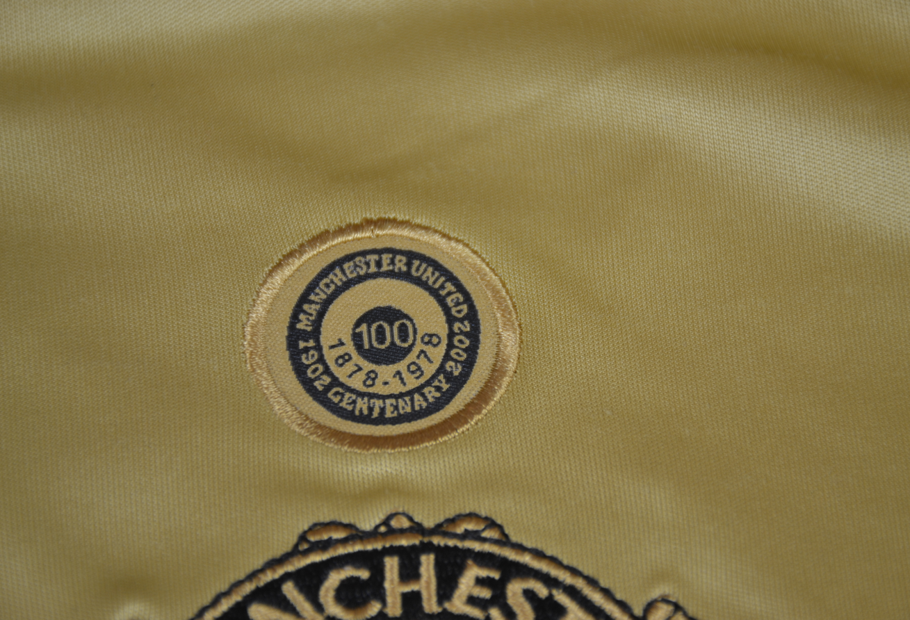 Camisa Manchester United Manga Longa 01/02 - Versão Retrô "Beckham" Nº 7