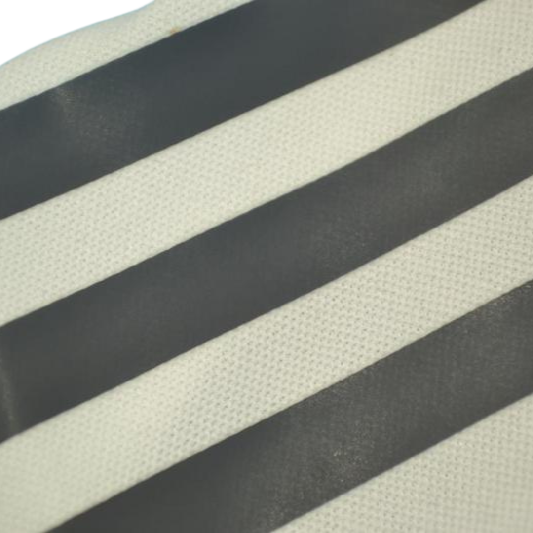 Camisa Newcastle United Home 05/06 - Versão Retrô