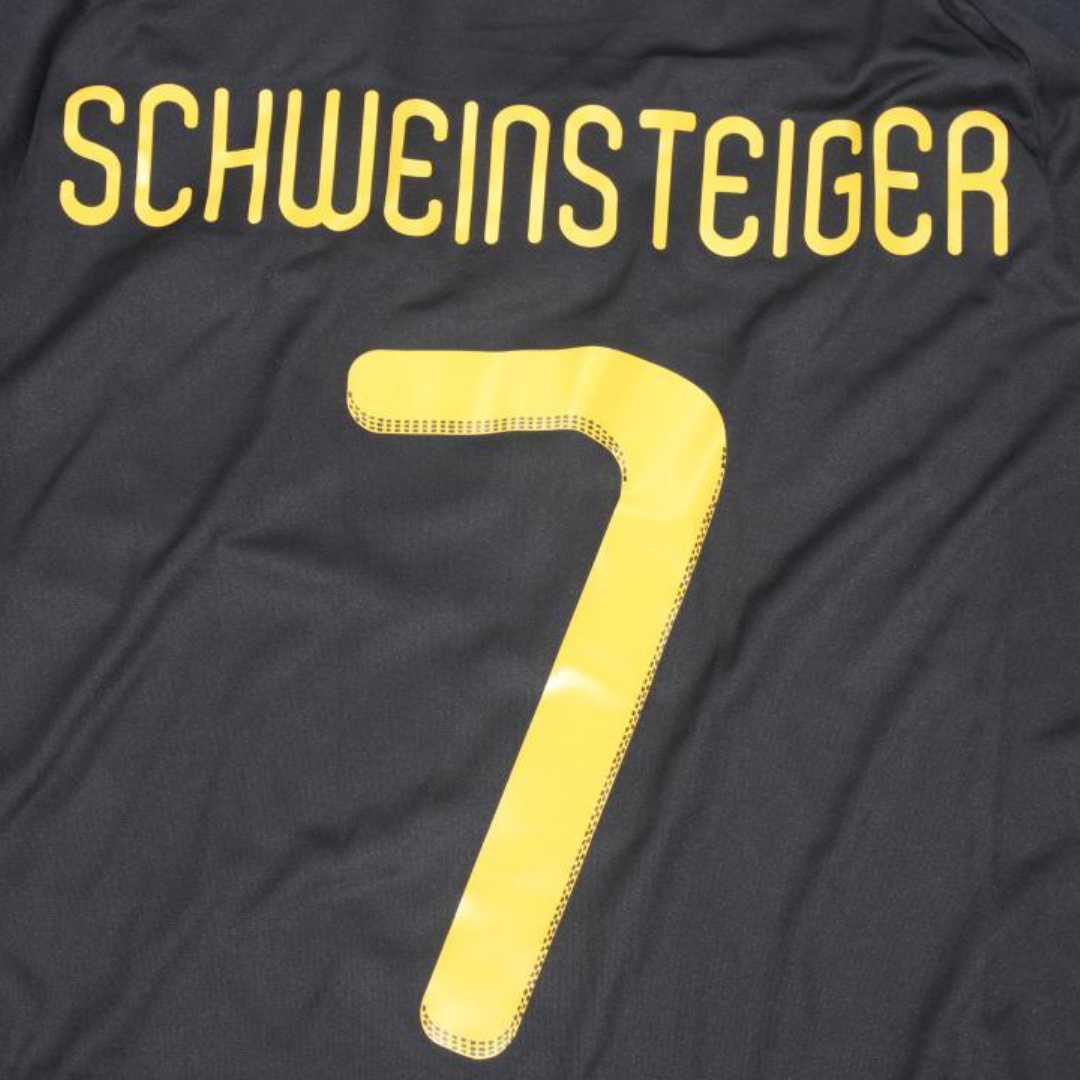 Camisa Retrô Alemanha Away  Copa do Mundo Versão 2010 "Schweinsteiger" N°.7