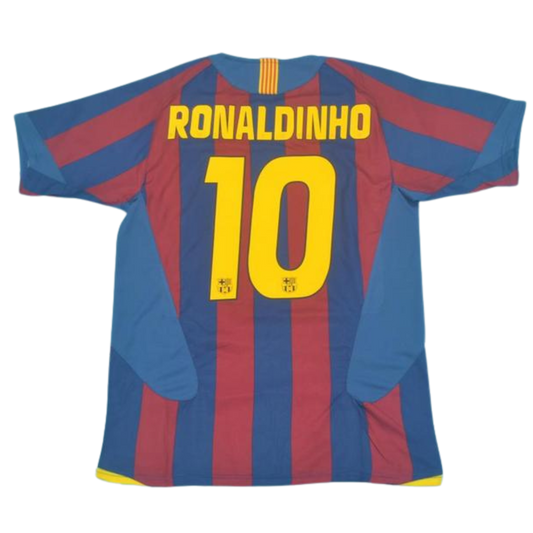 Camisa Barcelona Home 05/06 - Versão Retrô "Ronaldinho" Nº 10