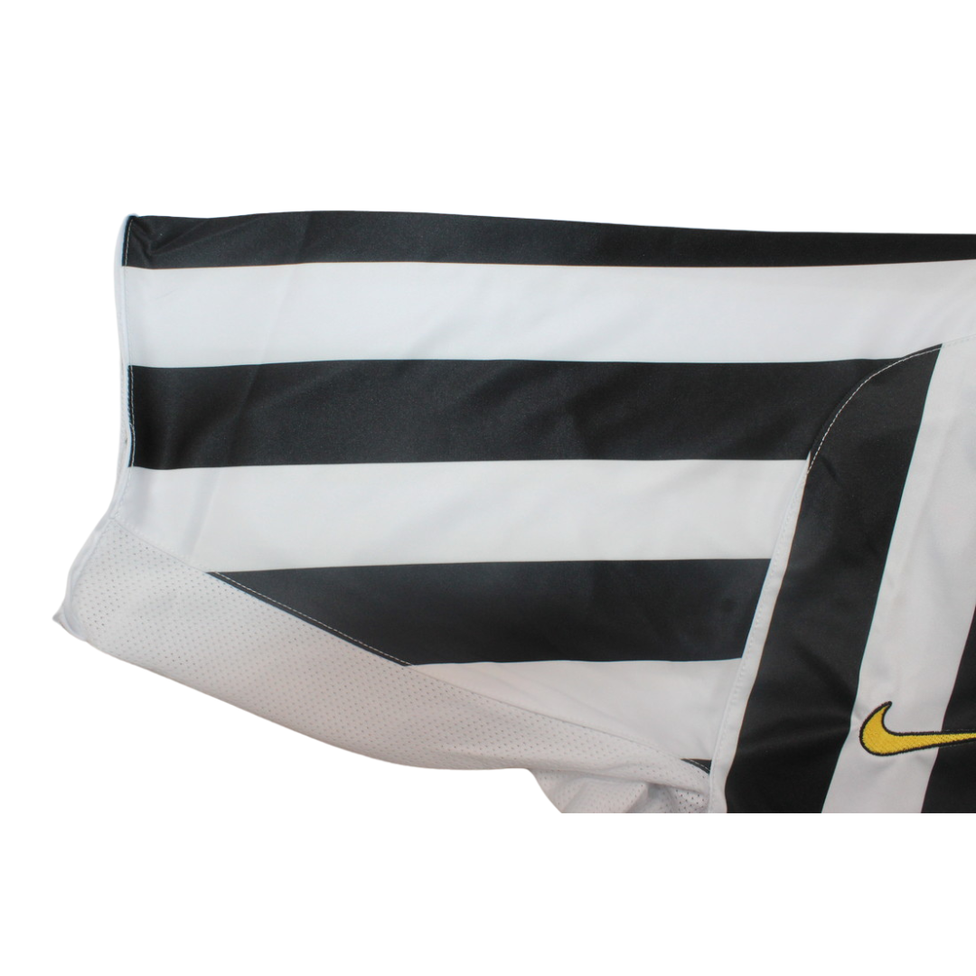 Camisa Retrô Juventus Home 03/04