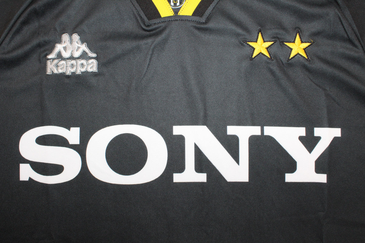 Camisa Retrô Juventus Away  96/97