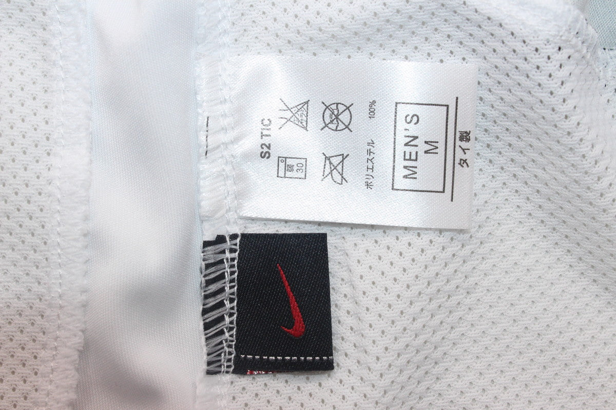 Camisa Retrô Juventus Home 03/04