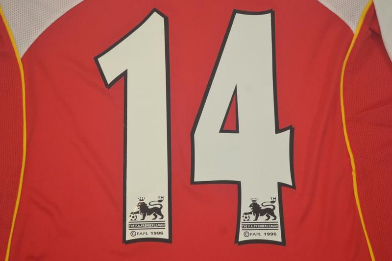Camisa Arsenal Home 04/05 - Versão Retrô "Henry" Nº 14