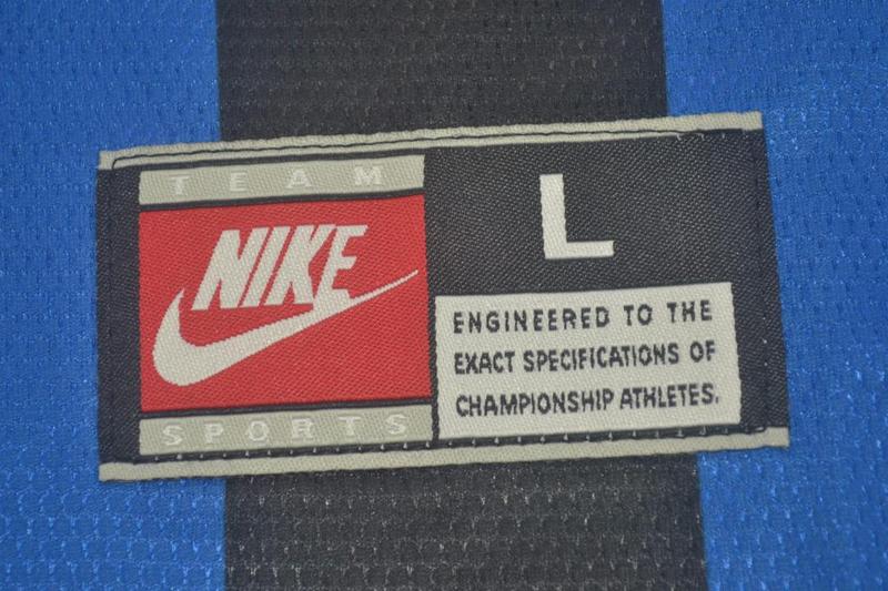 Camisa Retrô Inter de Milão Home 98/99 "Zamorano" N°.1+8