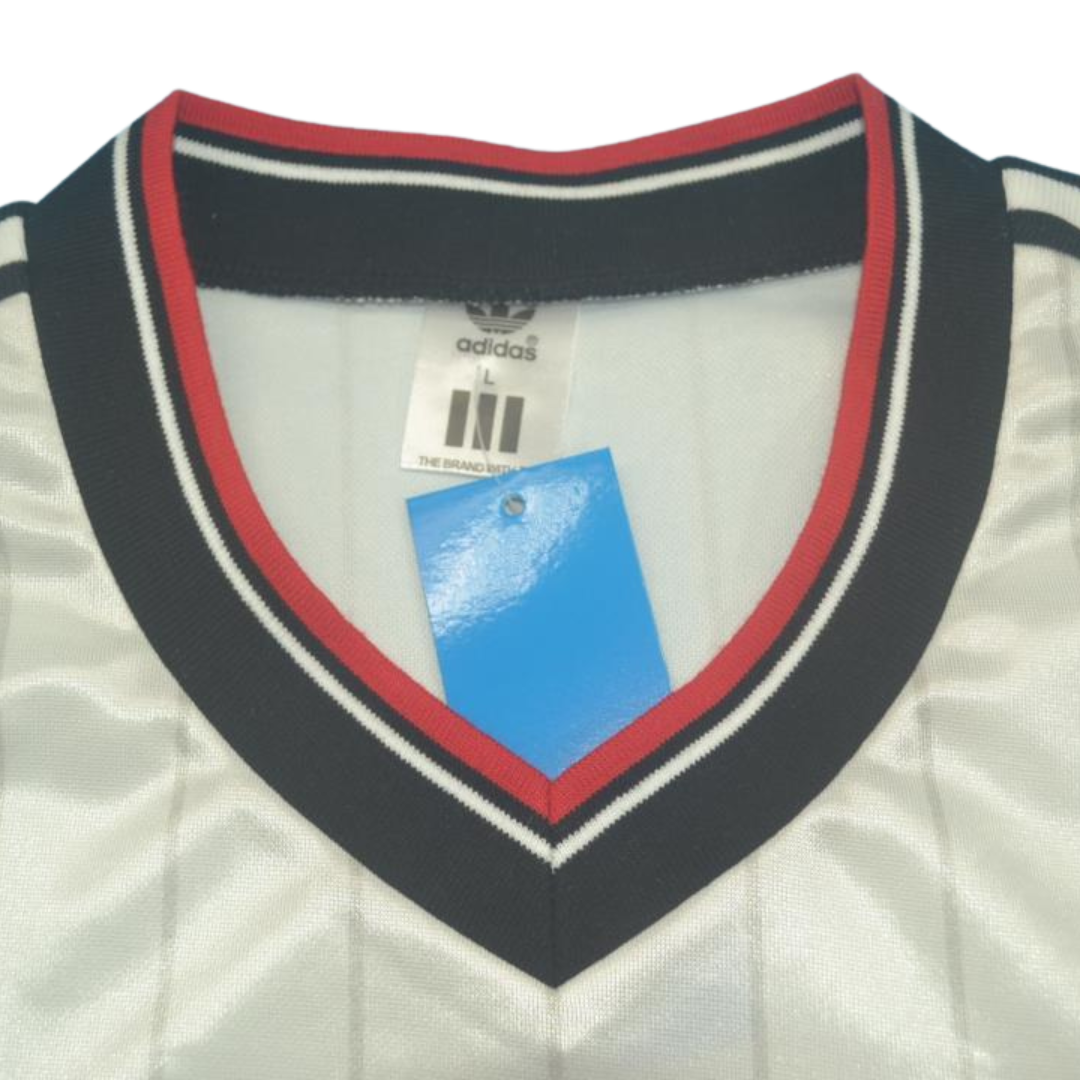Camisa Manchester United FA Cup Final 1983 - Versão Retrô Nº 3