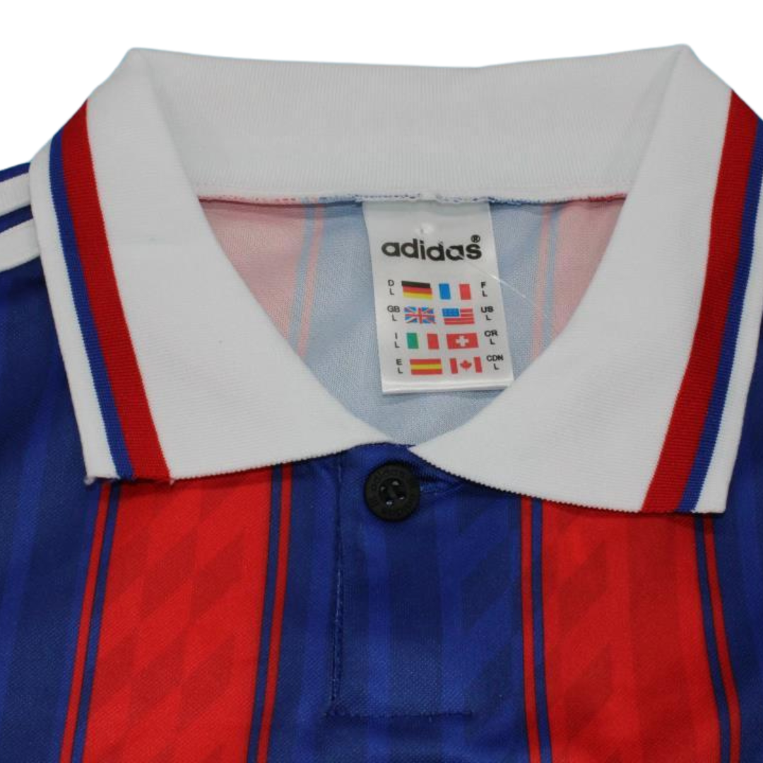 Camisa Bayern de Munique Home 95/97 - Versão Retrô "Klinsmann" N° 18