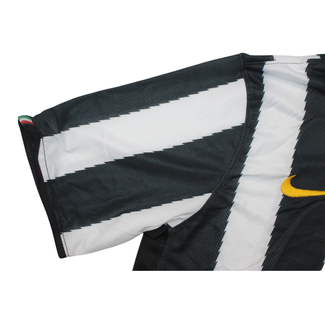 Camisa Retrô Juventus Home 10/11 "Chiellini" N°.3