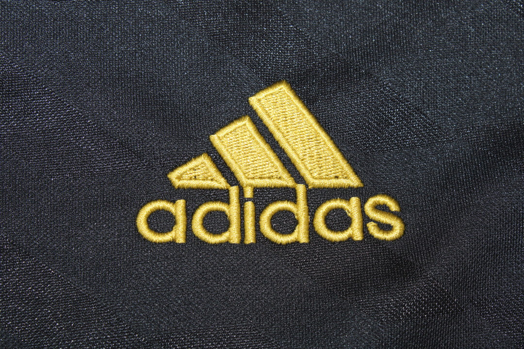 Camisa Real Madrid Manga Longa Away 11/12 - Versão Retrô