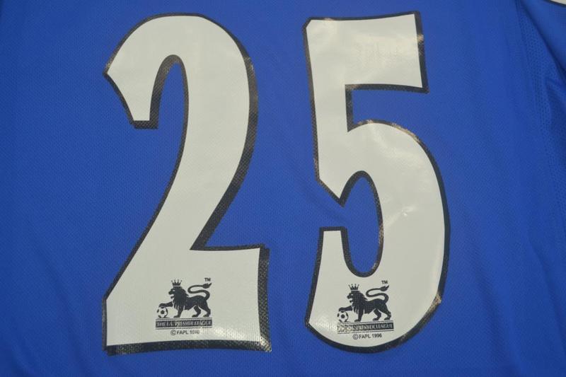 Camisa Chelsea Home 03/05 - Versão Retrô "Zola" Nº 25