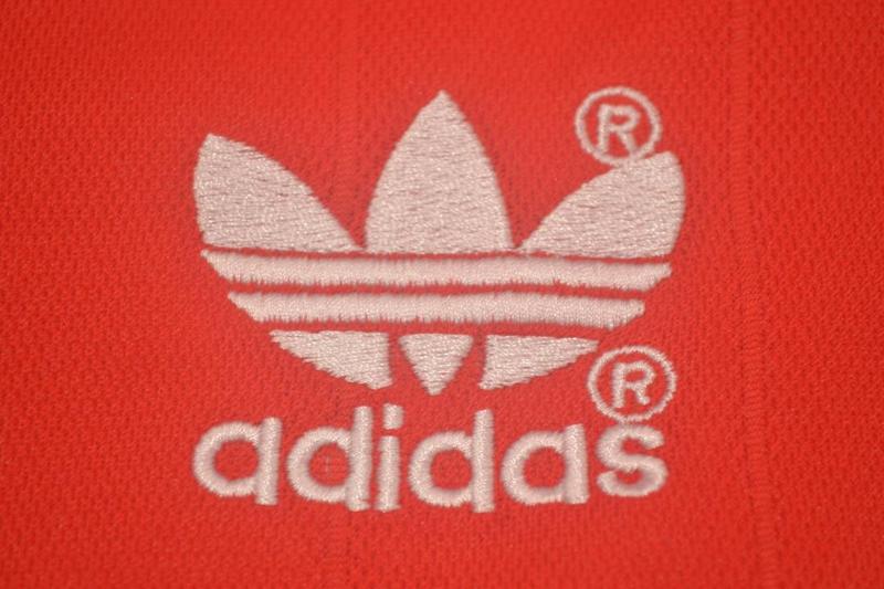Camisa  Manchester United Home 82/83 - Versão Retrô