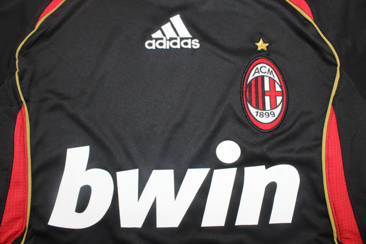 Camisa Milan Manga Longa 06/07 - Versão Retrô "Ronaldo" Nº 99