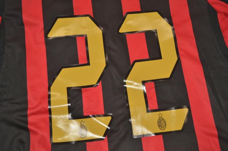 Camisa Retrô Milan Home UCL Versão 06/07 "Kaká" N°.22