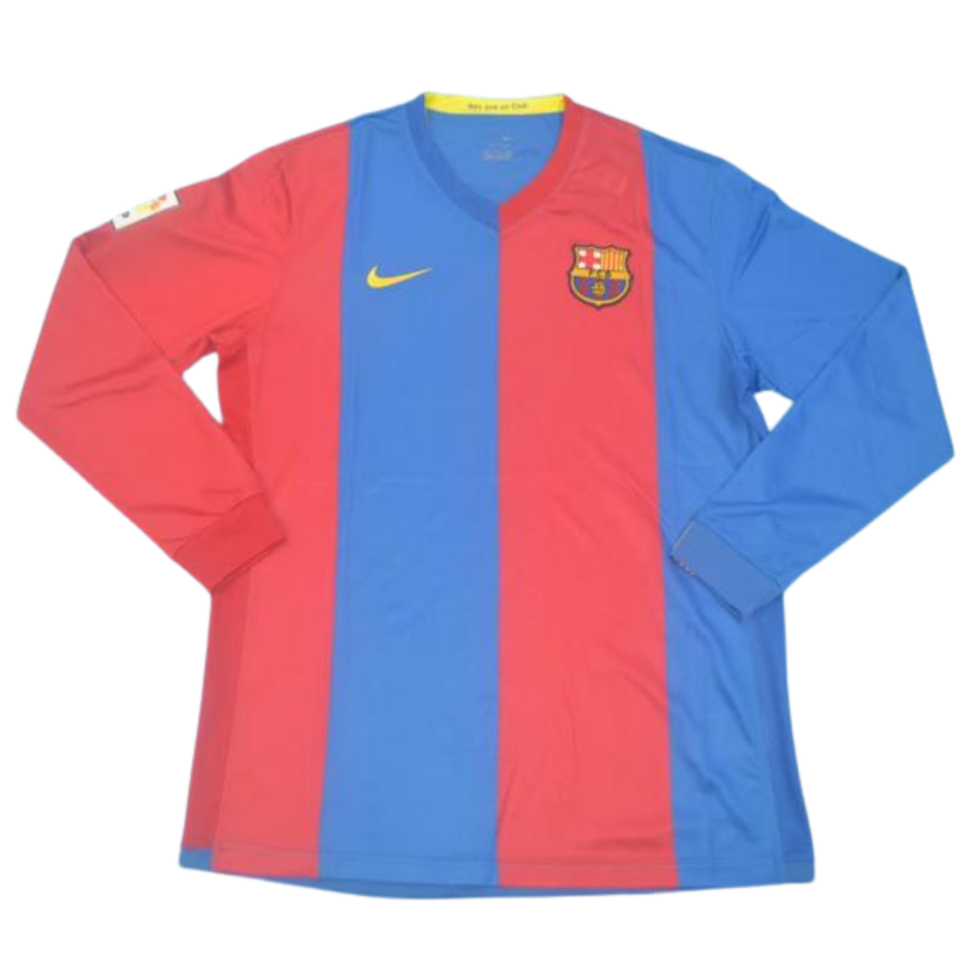 Camisa Barcelona Manga Longa 06/07 - Versão Retrô "Ronaldinho" Nº 10