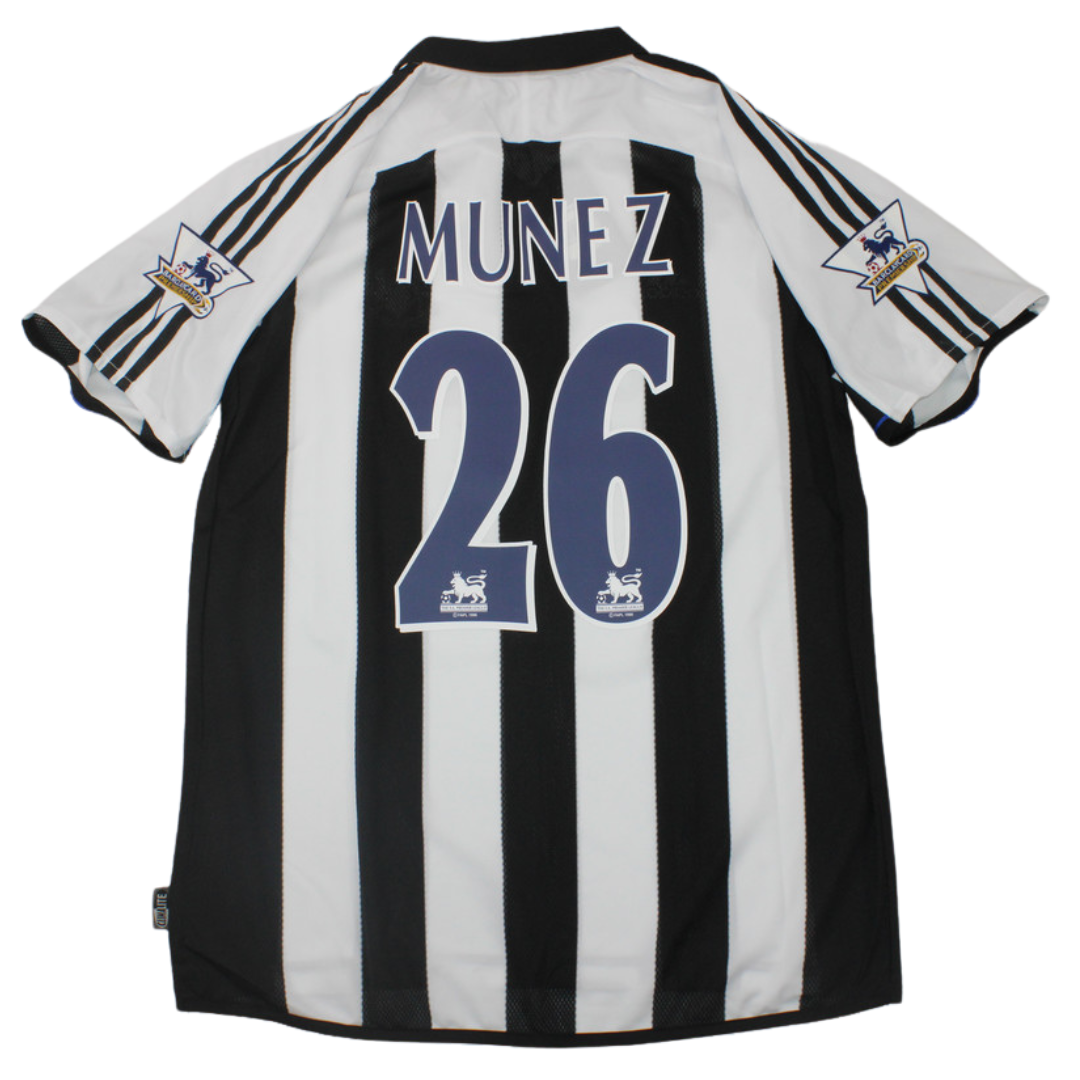 Camisa Newcastle United Home 03/05 - Versão Retrô "Munez" Nº 26