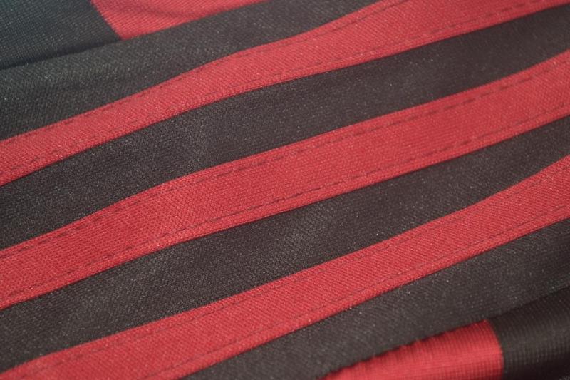 Camisa Milan Manga Longa 09/10 - Versão Retrô "Ronaldinho" Nº 80