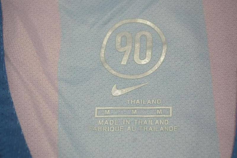 Camisa Barcelona Manga Longa 05/06 - Versão Retrô "Ronaldinho" Nº 10