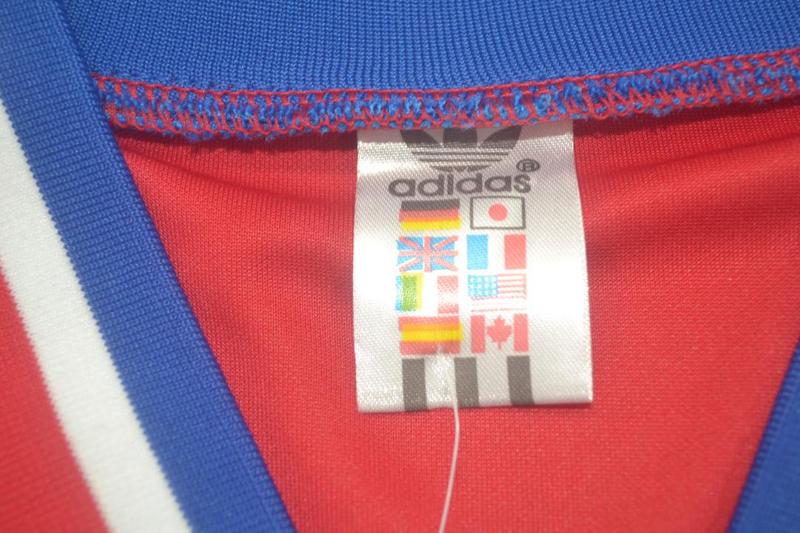 Camisa Bayern de Munique Home 93/95 - Versão Retrô "Scholl" N° 7