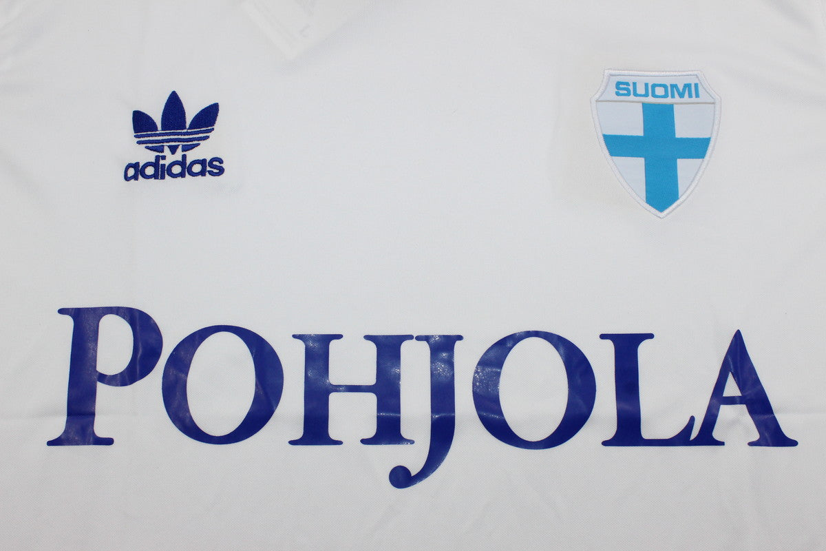 Camisa Finlândia Home 1982 - Versão Retrô