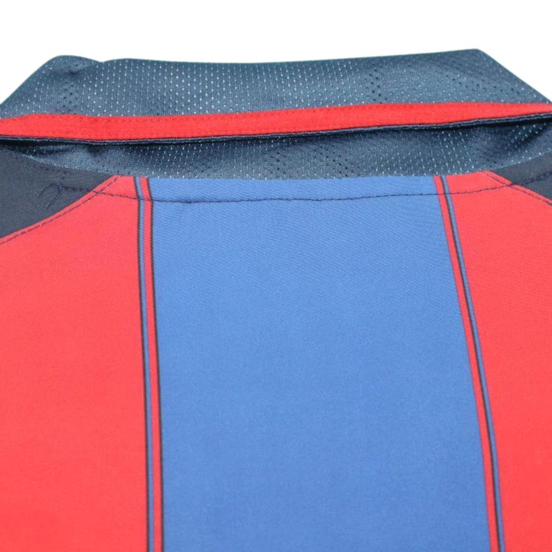 Camisa Barcelona Home 03/04 - Versão Retrô "Ronaldinho" Nº 10