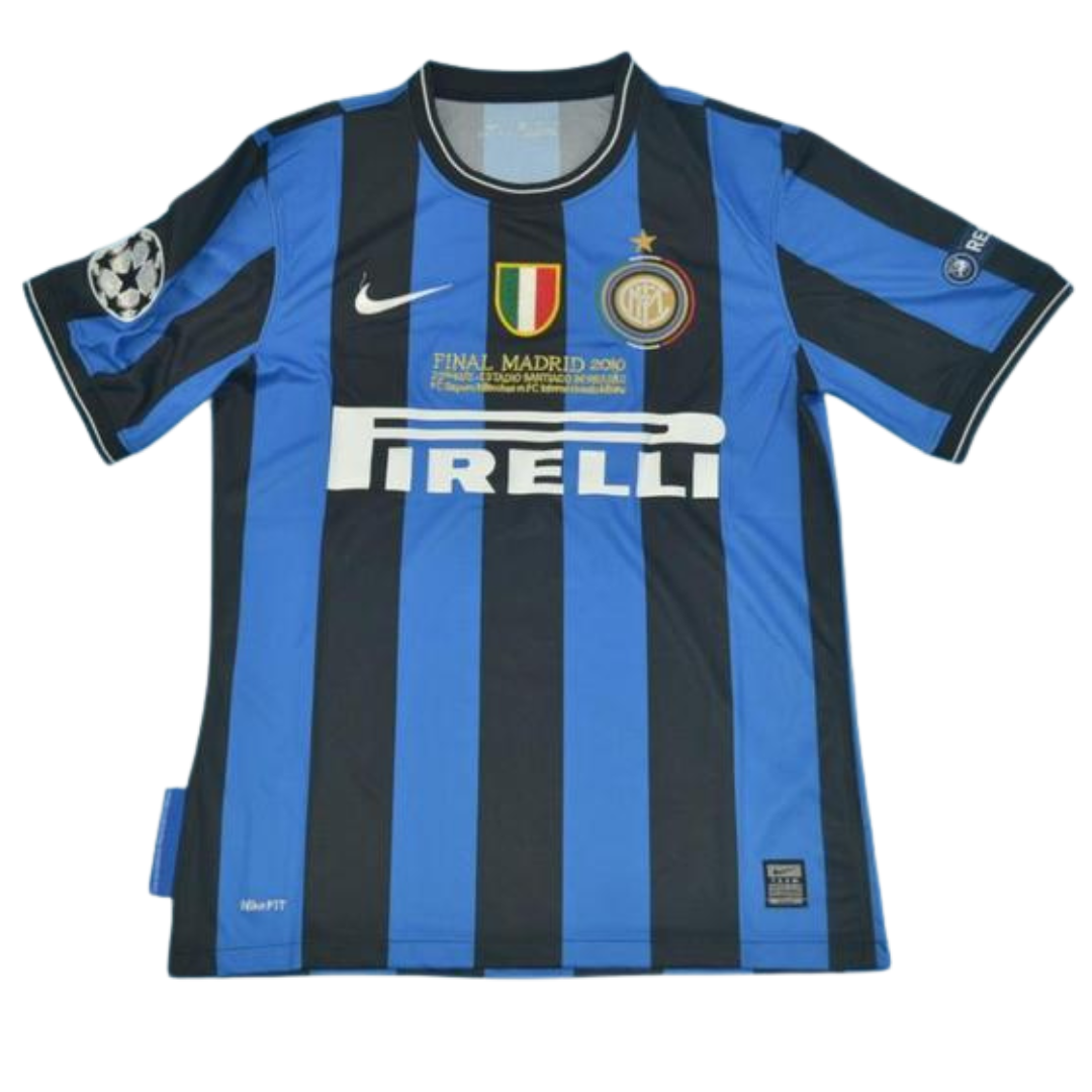 Camisa Retrô Inter de Milão Home UCL Finale Versão 2010 "Milito" N°.22
