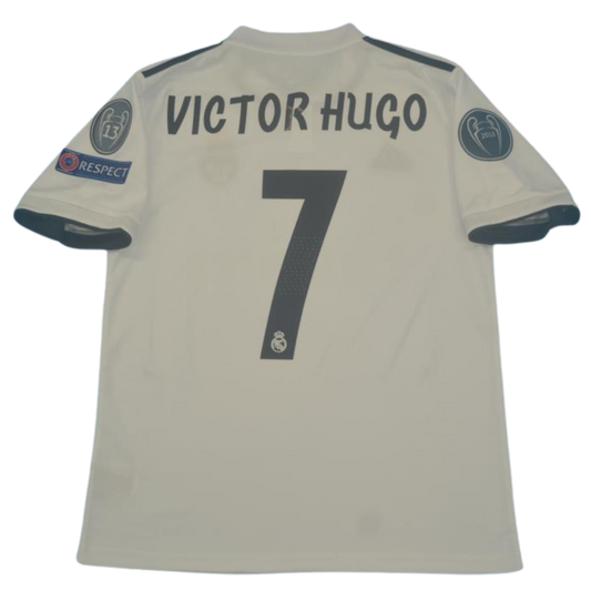 Camisa Real Madrid Home 18/19 - Versão Retrô "Victor Hugo" Nº 7