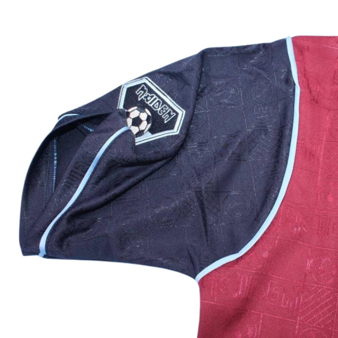 Camisa Iron Maiden Away 2011 - Versão Retrô Nº 11