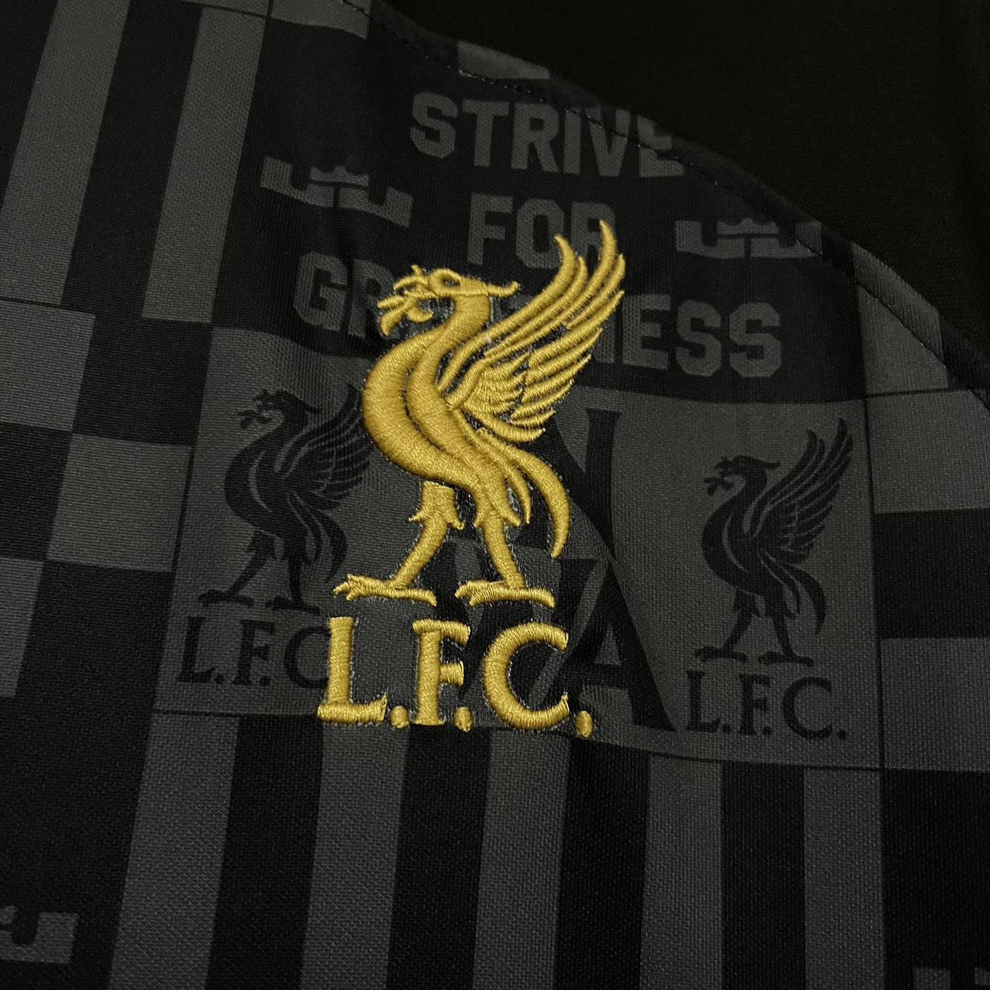Camisa Liverpool LeBron James 23/24 - Versão Retrô
