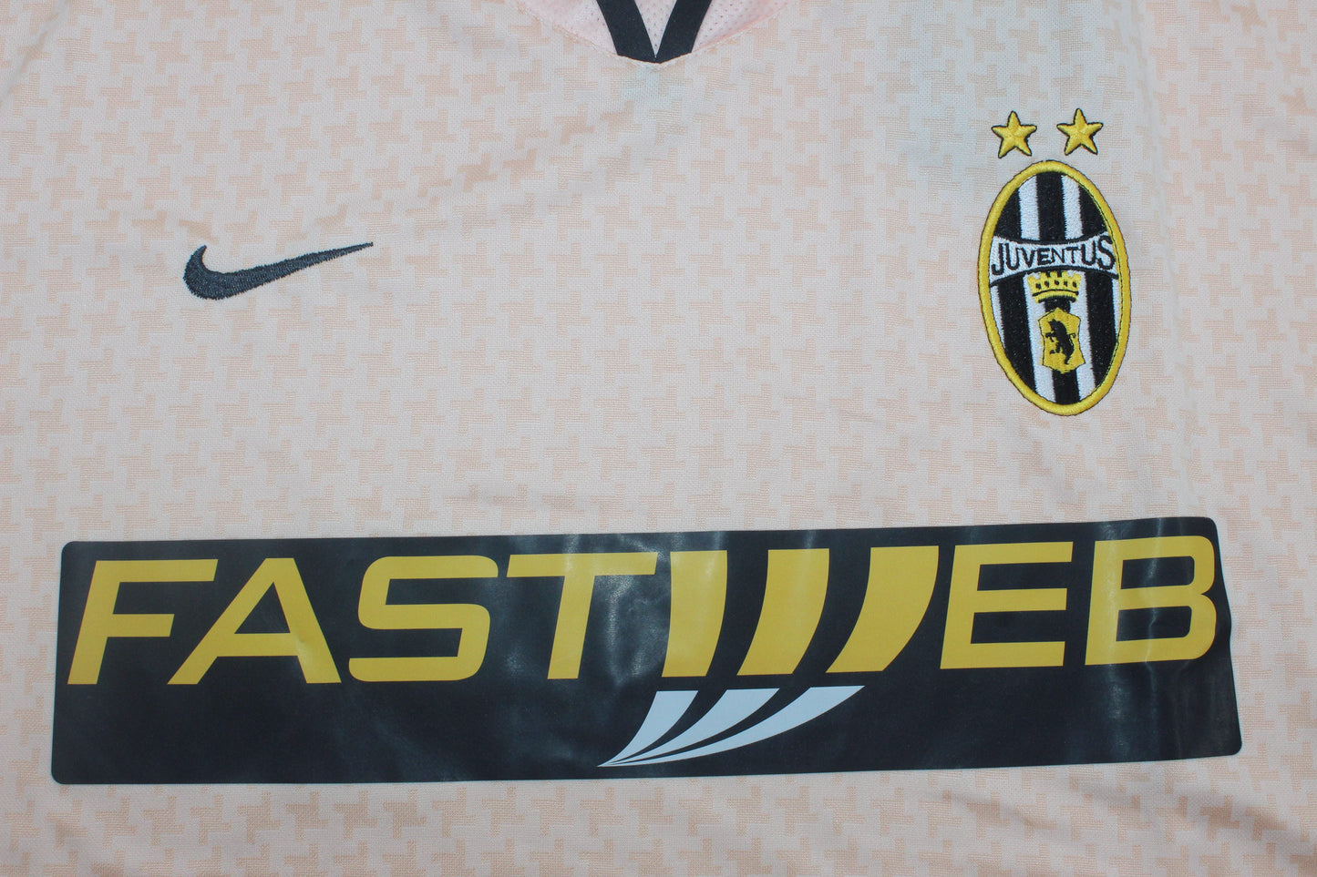 Camisa Retrô Juventus Third  03/04