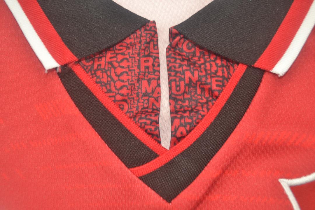 Camisa Manchester United Home 94/96 - Versão Retrô "Cantona" Nº 7