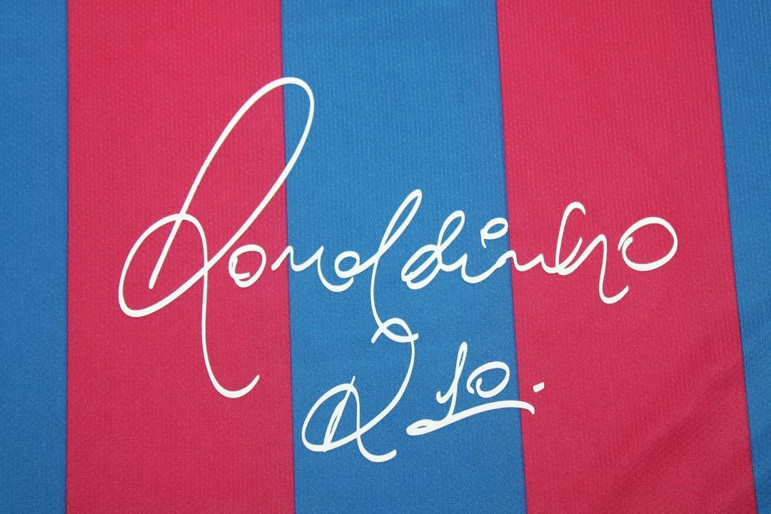 Camisa Barcelona Manga Longa 05/06 - Versão Retrô "Eto'o" Nº 9