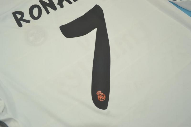 Camisa Real Madrid Manga Longa 13/14 - Versão Retrô "Cristiano Ronaldo" Nº 7