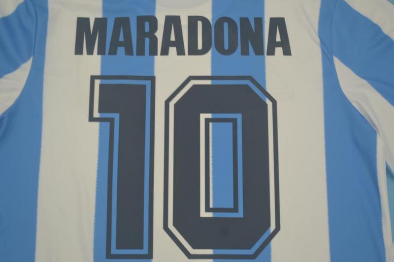 Camisa Argentina Manga Longa 1978 - Versão Retrô "Maradona" Nº 10