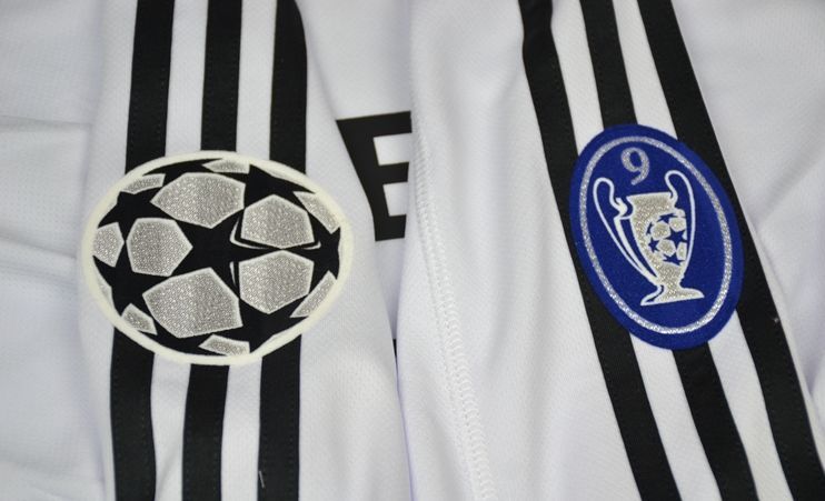 Camisa Real Madrid Home 03/04 - Versão Retrô "Beckham" Nº 23