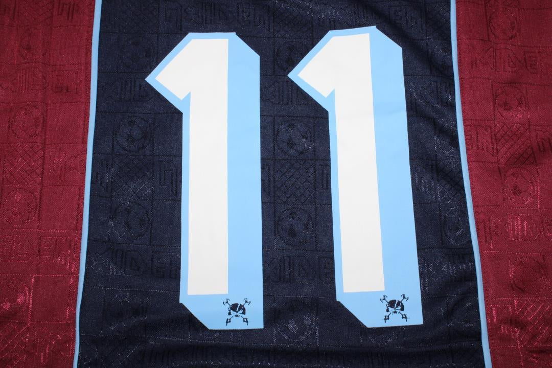 Camisa Iron Maiden Away 2011 - Versão Retrô Nº 11