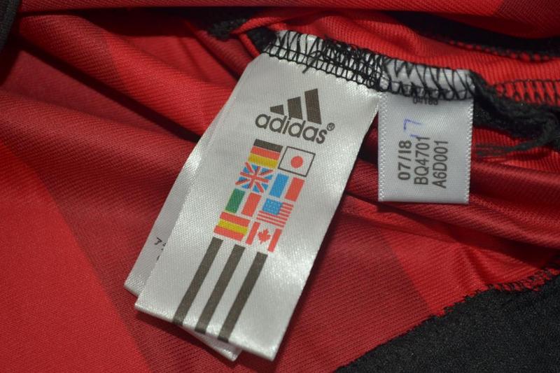 Camisa Retrô Milan Home 06/07