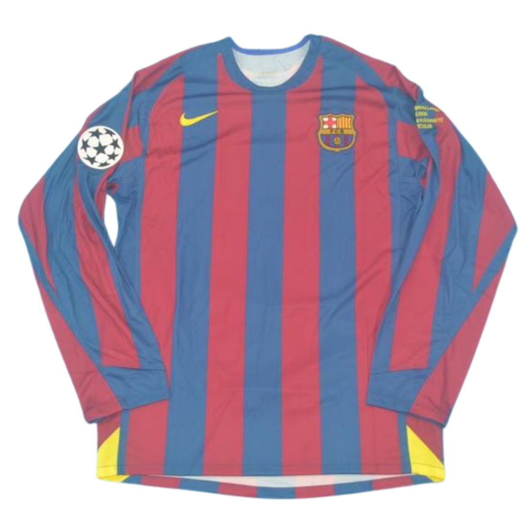 Camisa Barcelona Manga Longa 05/06 - Versão Retrô "Ronaldinho" Nº 10