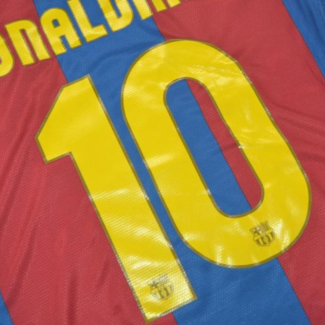 Camisa Barcelona Manga Longa 07/08 - Versão Retrô "Ronaldinho" Nº 10