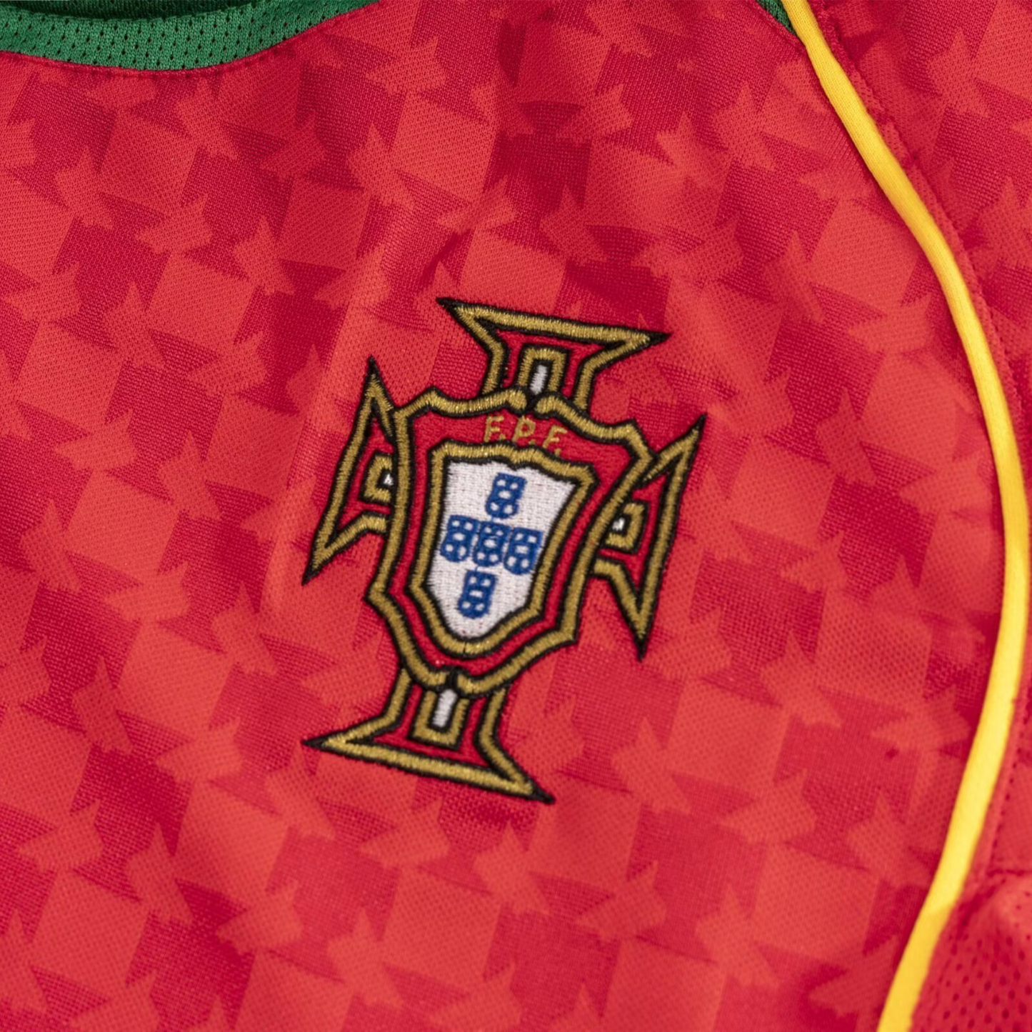 Camisa Retrô Portugal Home 2004