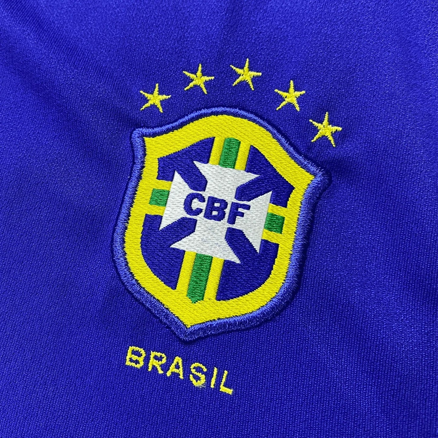 Camisa Retrô Brasil Away Copa do Mundo Versão 2002 "Ronaldinho" N°.11