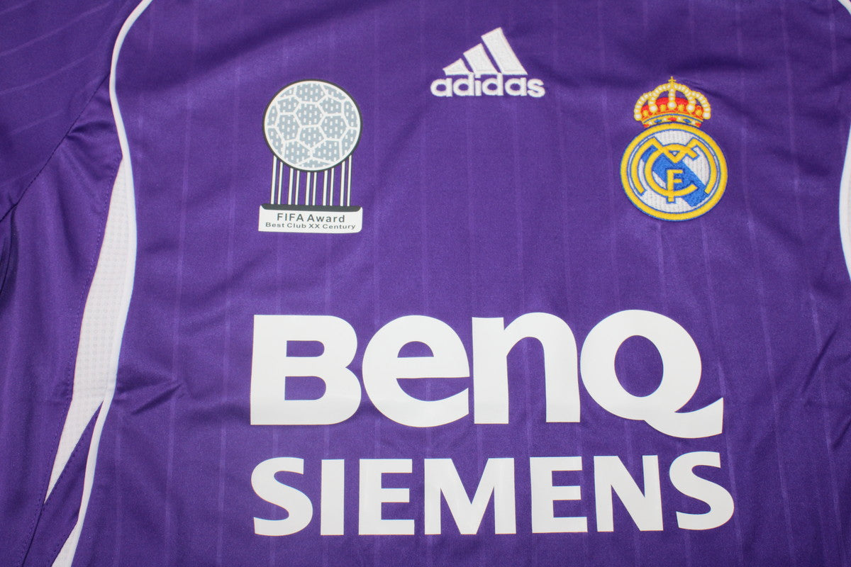 Camisa Real Madrid Away 06/07 - Versão Retrô "v.Nisteladoy" Nº 17