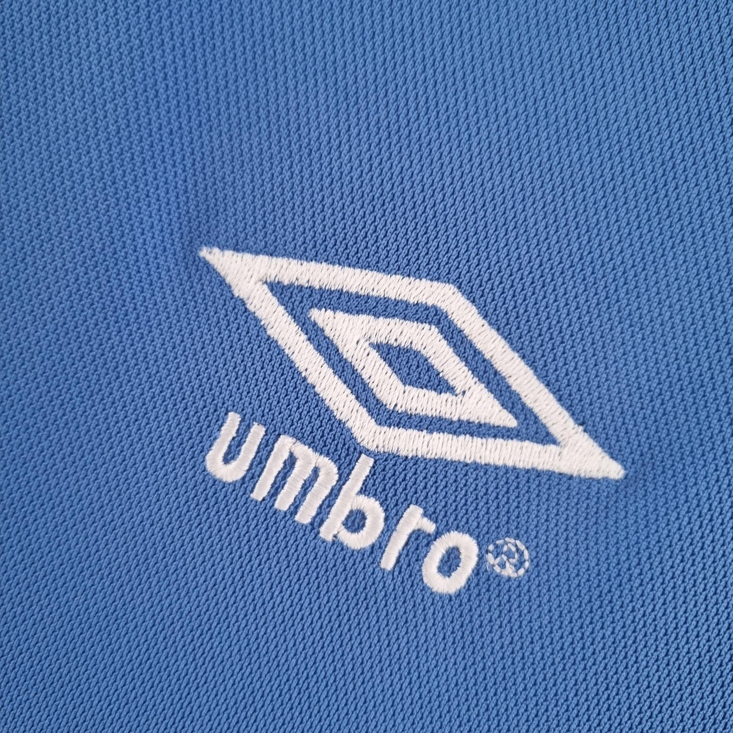 Camisa Manchester City Centenário Cup Final 1981 - Versão Retrô