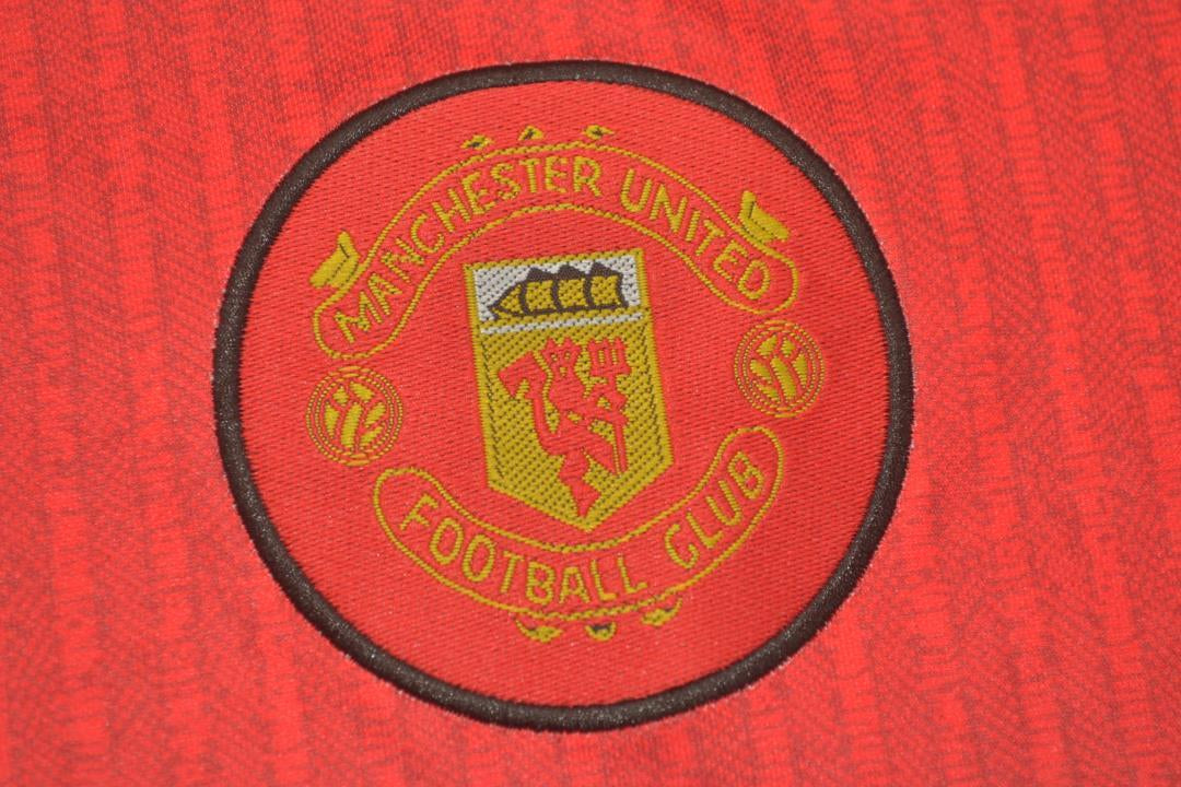Camisa Manchester United Manga Longa 96/97 - Versão Retrô "Cantona" Nº 7