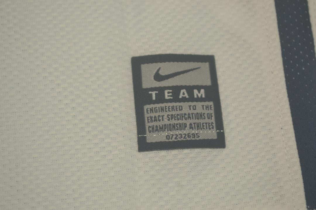 Camisa Manchester United Away 08/09 - Versão Retrô "Vidic" Nº 15