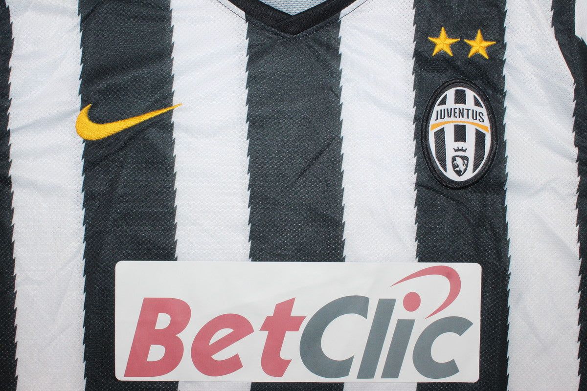 Camisa Retrô Juventus Home 10/11 "Chiellini" N°.3