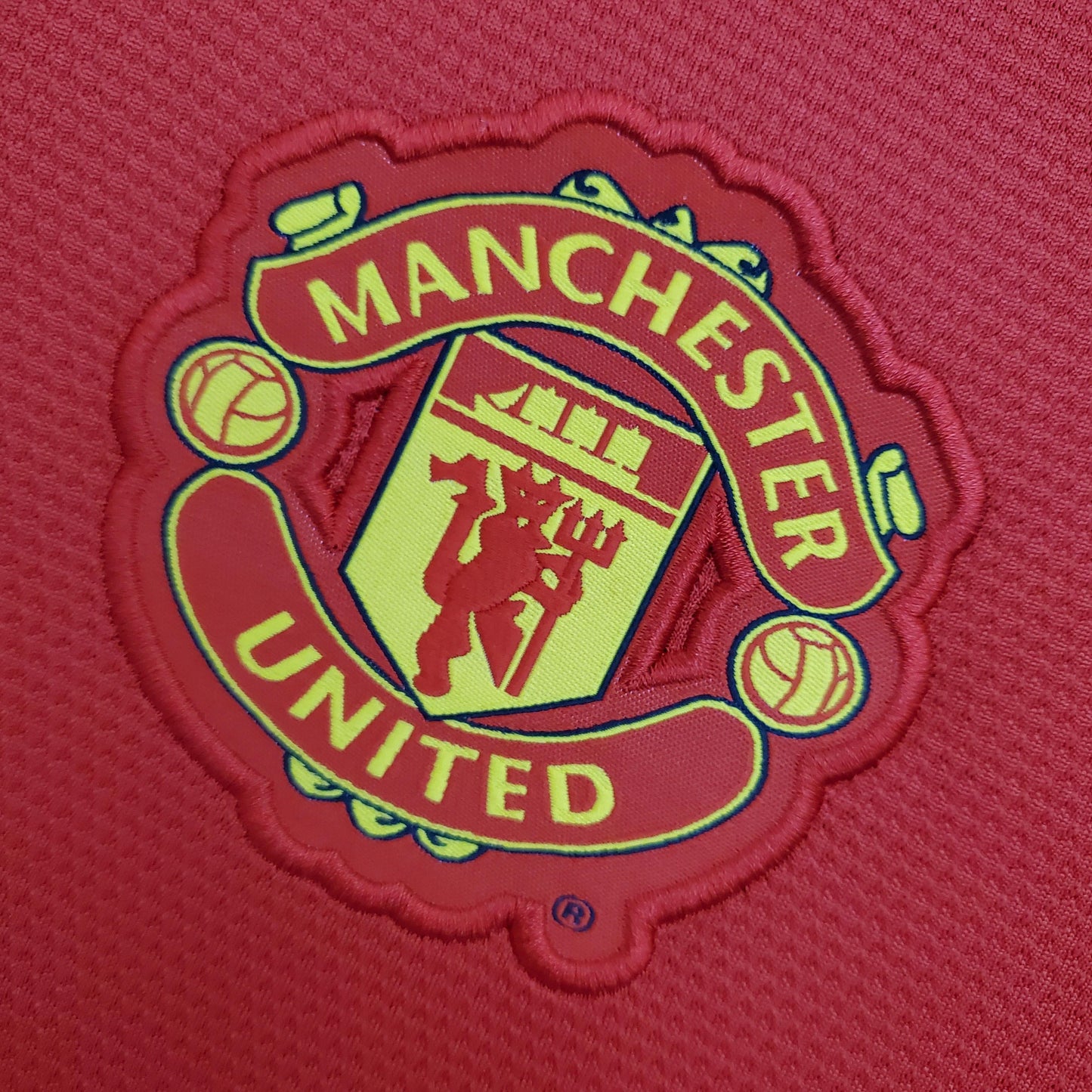 Camisa Manchester United Home 13/14 - Versão Retrô "Mata" Nº 8