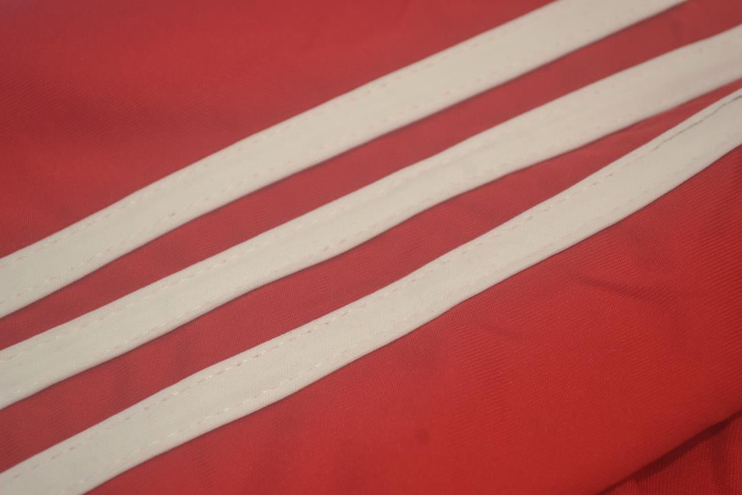 Camisa Liverpool Home 06/08 - Versão Retrô "Gerrard" Nº 8