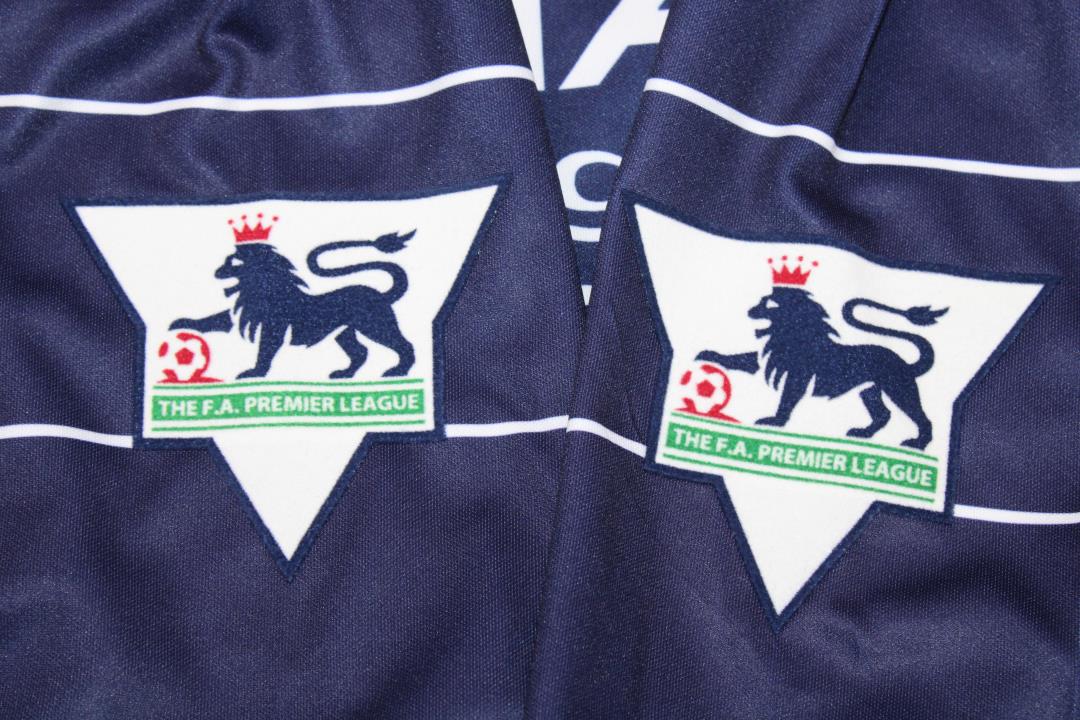 Camisa Manchester United Away 99/00 - Versão Retrô "Beckham" Nº 7