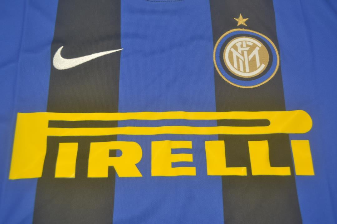 Camisa Retrô Inter de Milão Home UCL Versão 08/09 "Figo" N°.7